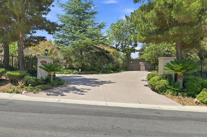 Property Photo:  3501 Lone Hill Lane  CA 92024 