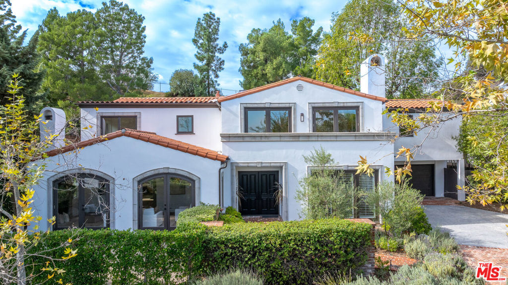 Property Photo:  17153 Adlon Road  CA 91436 