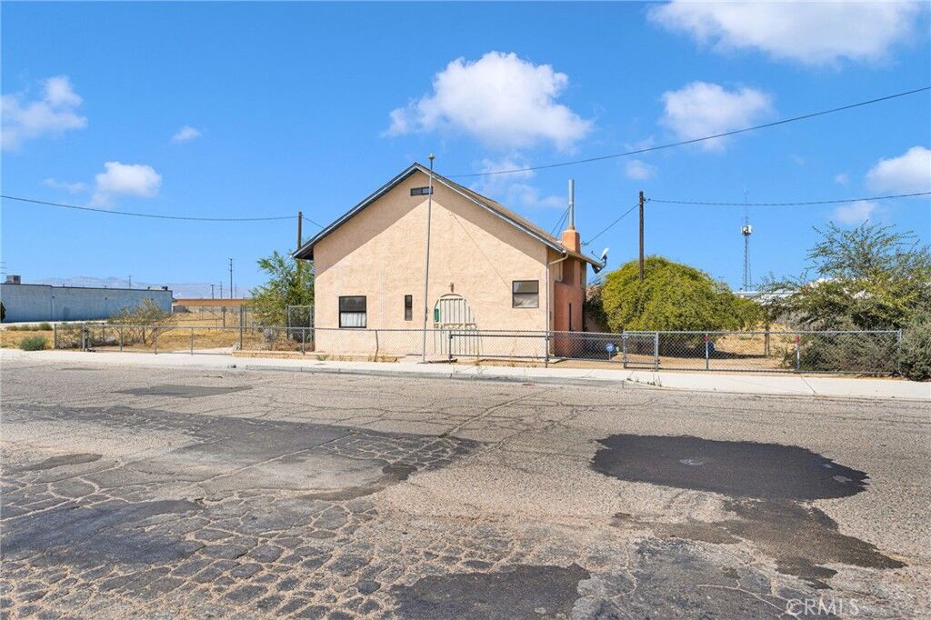Property Photo:  18058 Jonathan Street  CA 92301 
