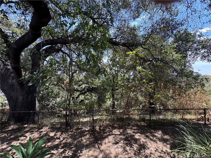 Property Photo:  4606 Daleridge  CA 91011 
