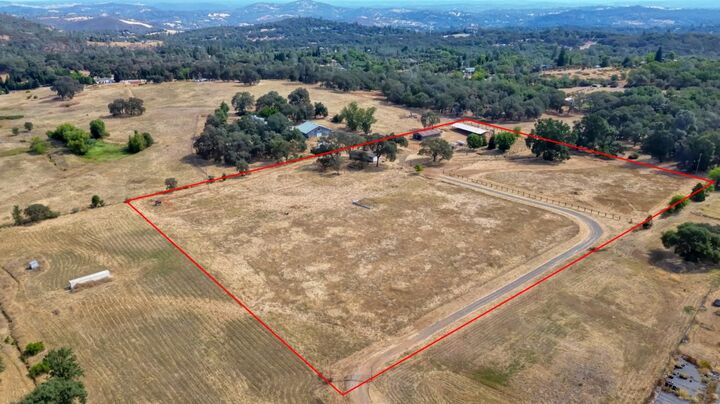 Property Photo: 2970 Sierra Vista Road CA 95672