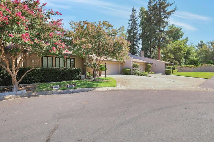 Property Photo: 1529 Lincoln Road 17 CA 95993