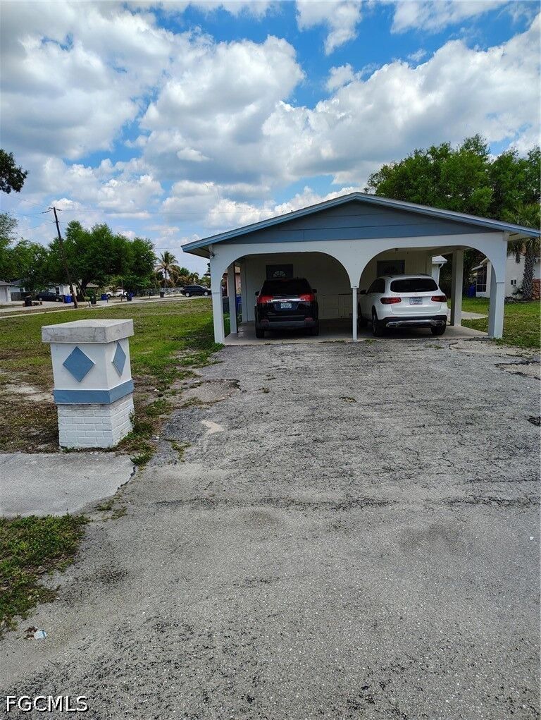 Property Photo: 2709 Jackson FL 33901