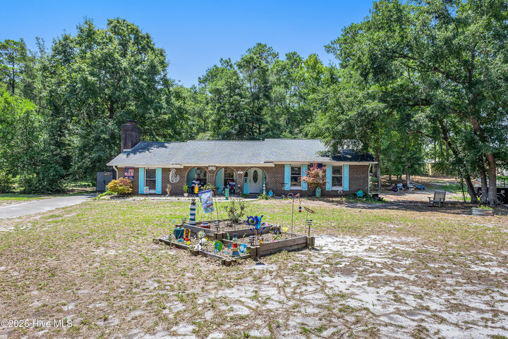 Property Photo:  307 Yaupon Drive  NC 28461 