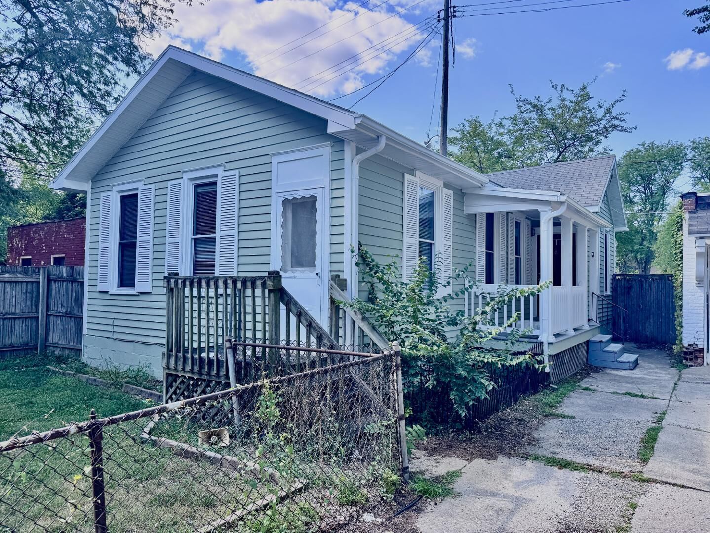 Property Photo:  410 Floyd Street  OH 43620 