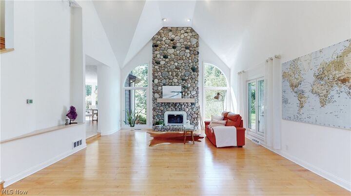 Property Photo: 7380 Rollingbrook Trail OH 44139