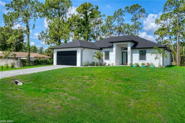 Property Photo: 303 McArthur Ave FL 33936