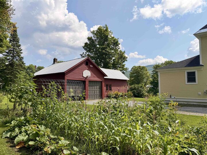 Property Photo: 94 Western Avenue VT 05663-5647