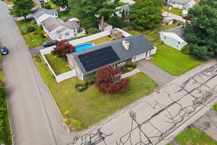 Property Photo:  156 Kenberma Street  NH 03103 