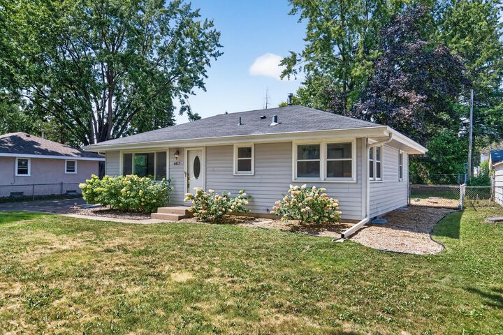 Property Photo: 4617 Sumter Avenue N MN 55428