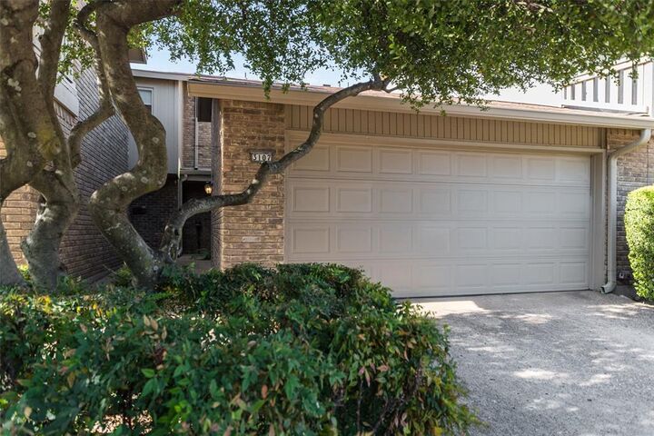 Property Photo: 3107 Willowbrook Court TX 75044
