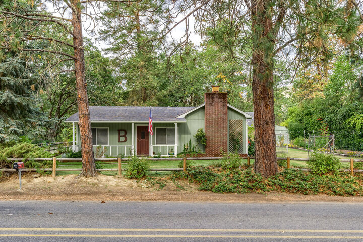 Property Photo: 28 Galls Creek Road OR 97525