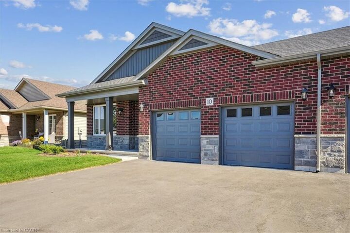 Property Photo: 10 Michelle's Way ON N0A 1H0