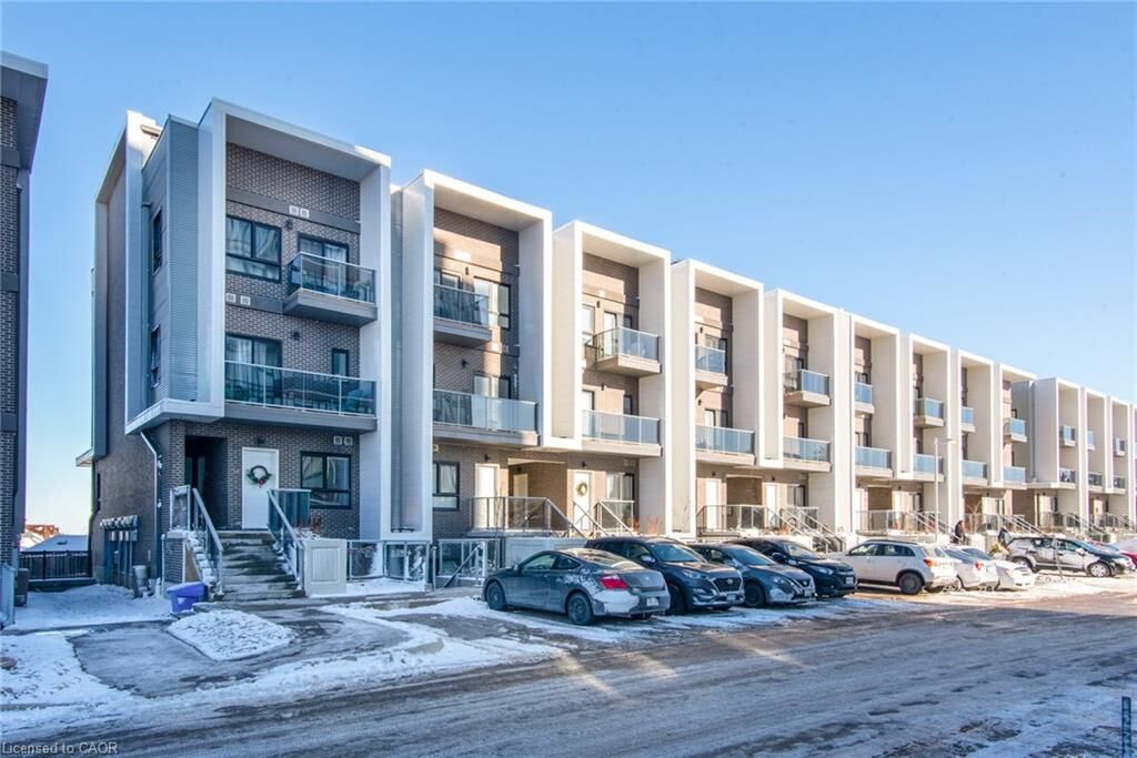 Property Photo:  1430 Highland Road W 31B  ON N2N 0C3 