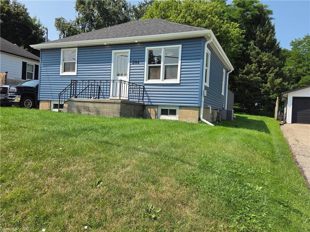 Property Photo: 304 Mill Street ON N4S 2X5
