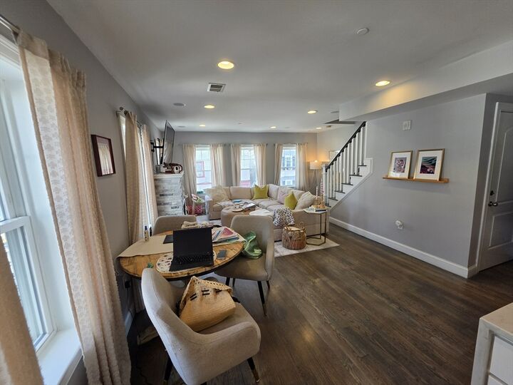 Property Photo:  810 E 3rd St 2  MA 02127 