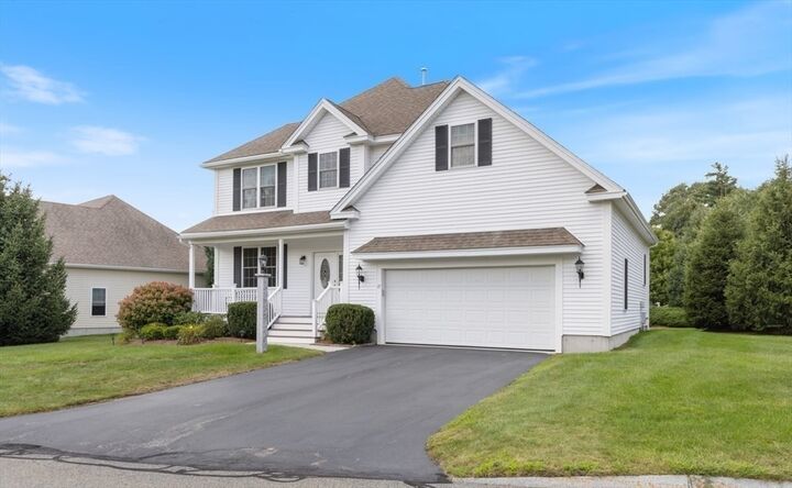 Property Photo: 17 Stone Castle Dr 17 MA 01844