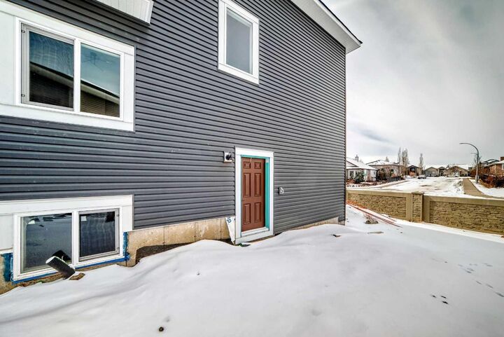 Property Photo: 69 Lakes Estates Circle AB T1P 0B7