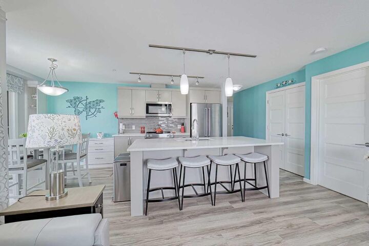 Property Photo: 450 Kincora Glen Road NW 2307 AB T3R 1S2