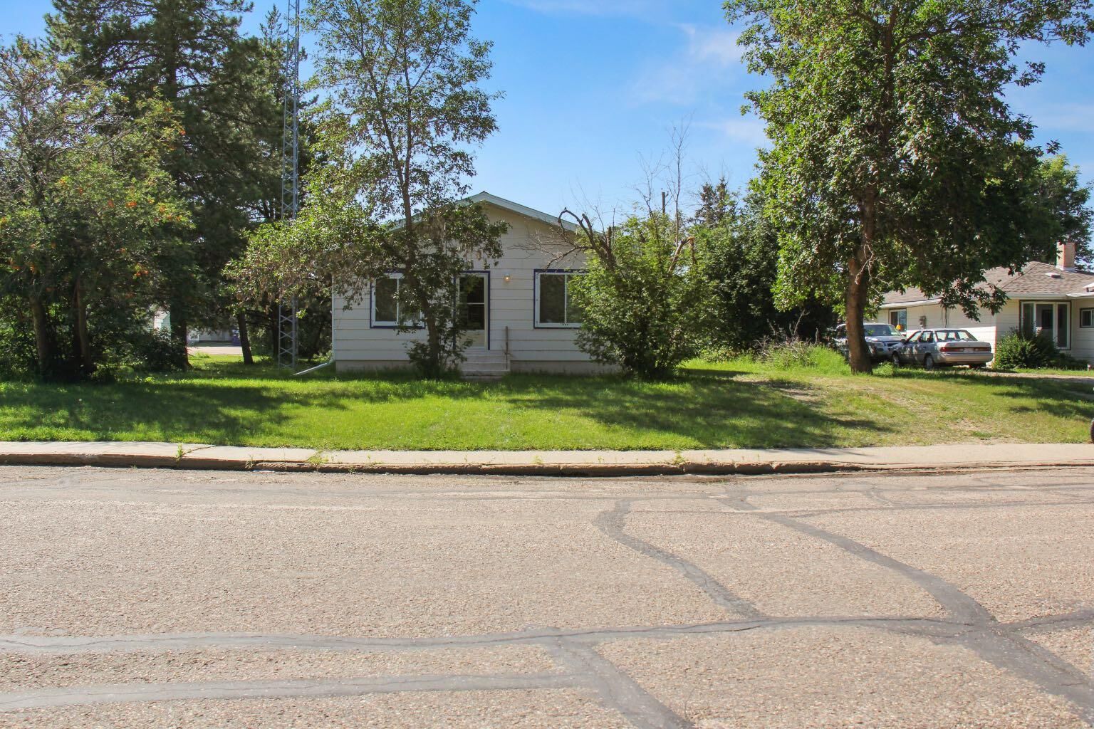 Property Photo:  4925 49 Street  AB T0B 4C0 