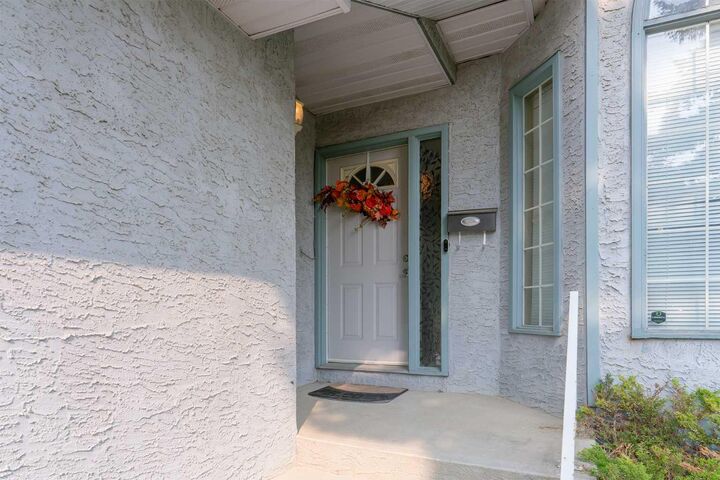 Property Photo:  140 Santana Mews NW  AB T3K 3N7 