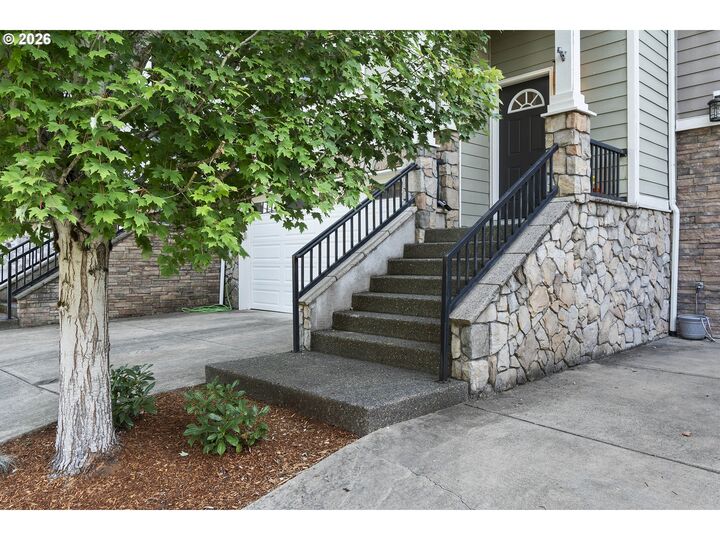 Property Photo: 2918 W 9th St WA 98671