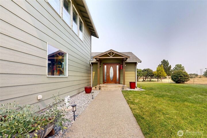 Property Photo:  266  Thurber Road  WA 99360 