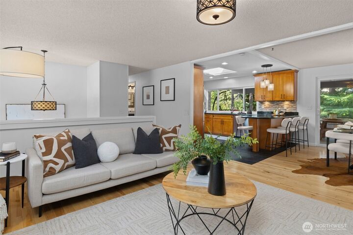Property Photo:  16570 SE 19th Street  WA 98008 