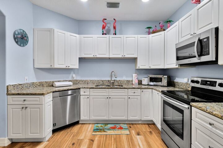Property Photo:  325 Hawthorne Lane  FL 32962 