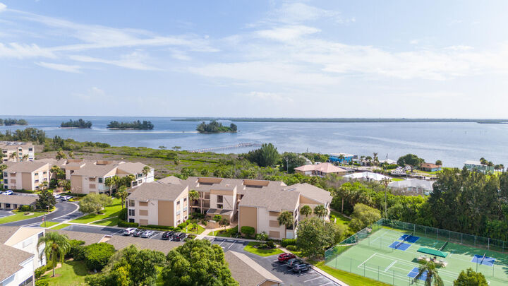Property Photo:  6165 S Mirror Lake Drive 106  FL 32958 