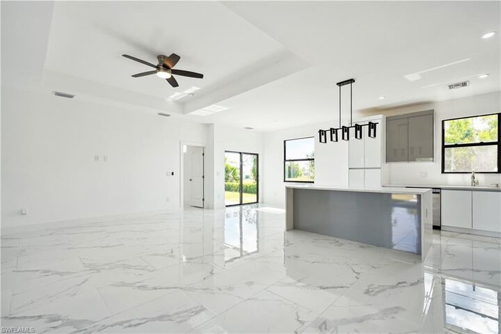 Property Photo: 4309 NW 38th Avenue FL 33993
