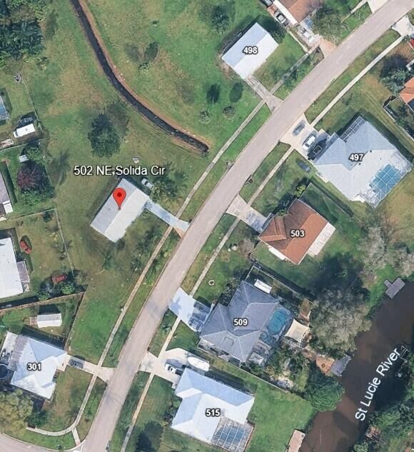 Property Photo: 502 NE Solida Circle FL 34983