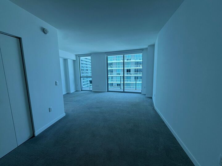 Property Photo: 1100 S Miami Avenue 2106 FL 33130
