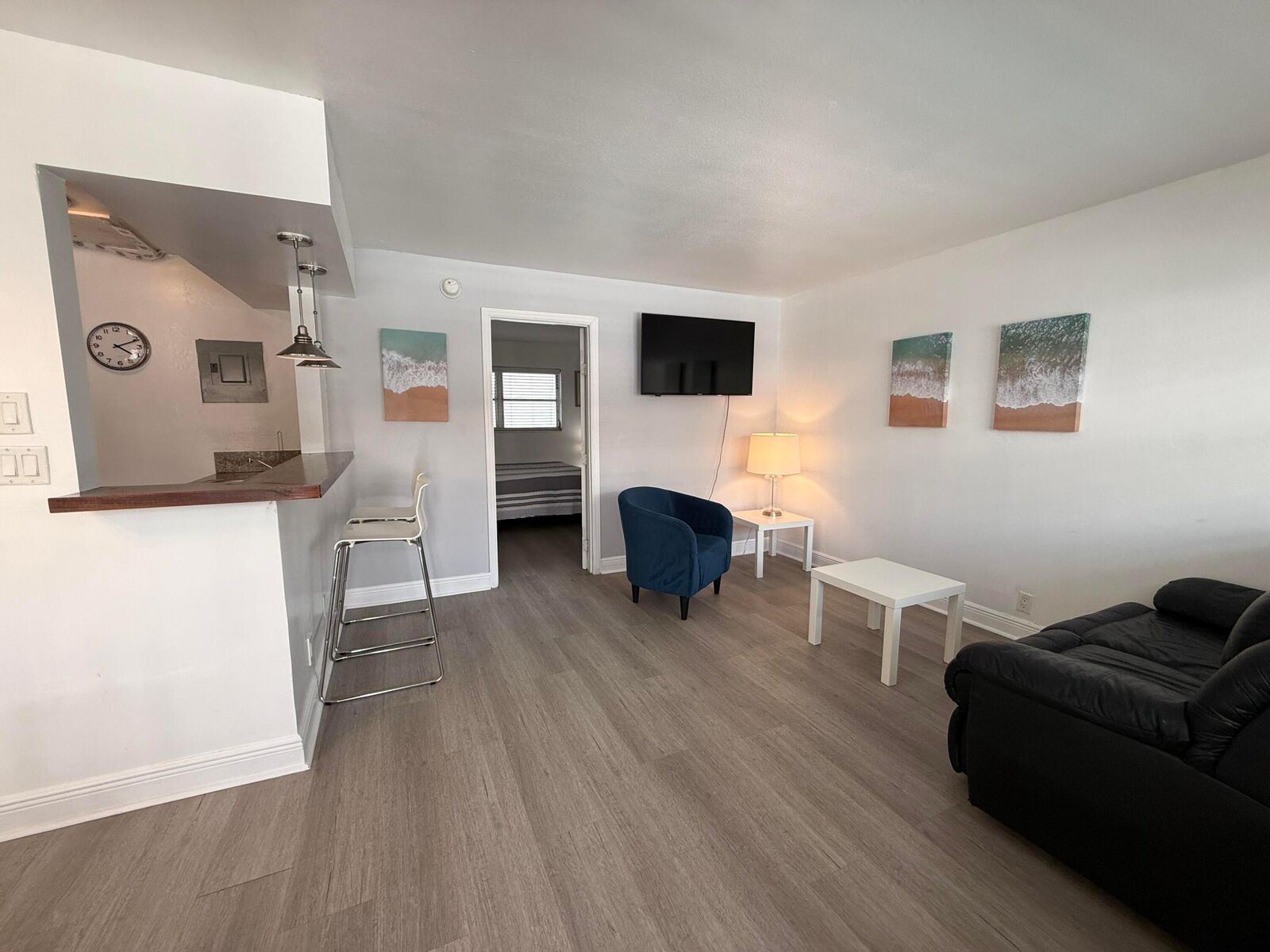 Property Photo: 3226 NE 12th Street 7 FL 33062