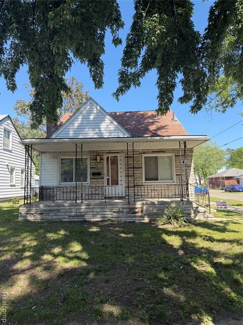 Property Photo:  21004 Syracuse Avenue  MI 48091 