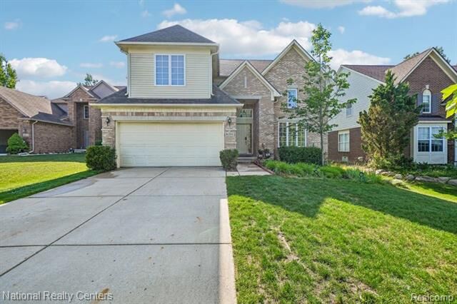 Property Photo: 16304 Mulberry Way MI 48168
