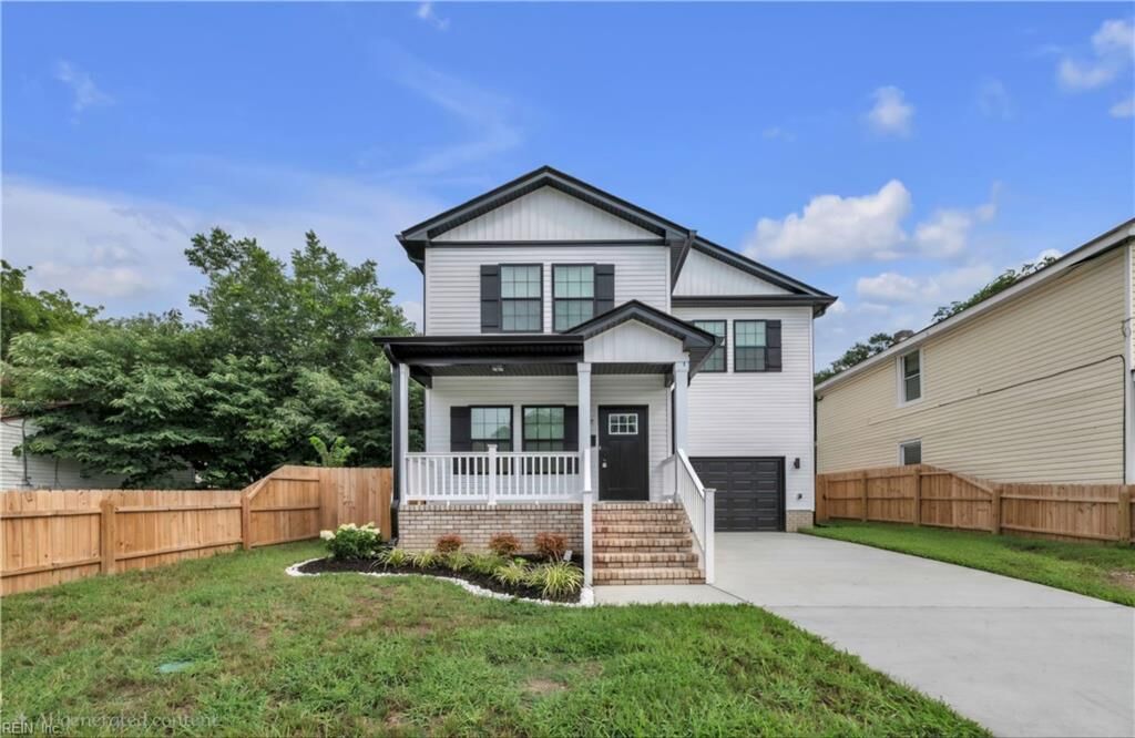 Property Photo: 626 30th St VA 23607