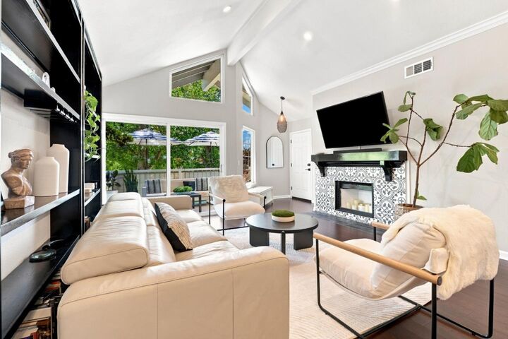 Property Photo: 1785 Vista Del Sol CA 94404