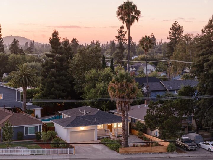 Property Photo: 2930 Jefferson Avenue CA 94062