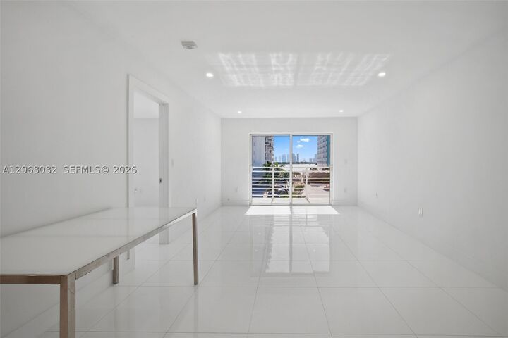 Property Photo: 1245 West Ave 401 FL 33139