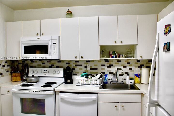 Property Photo: 7440 Miami Lakes Dr F212 FL 33014
