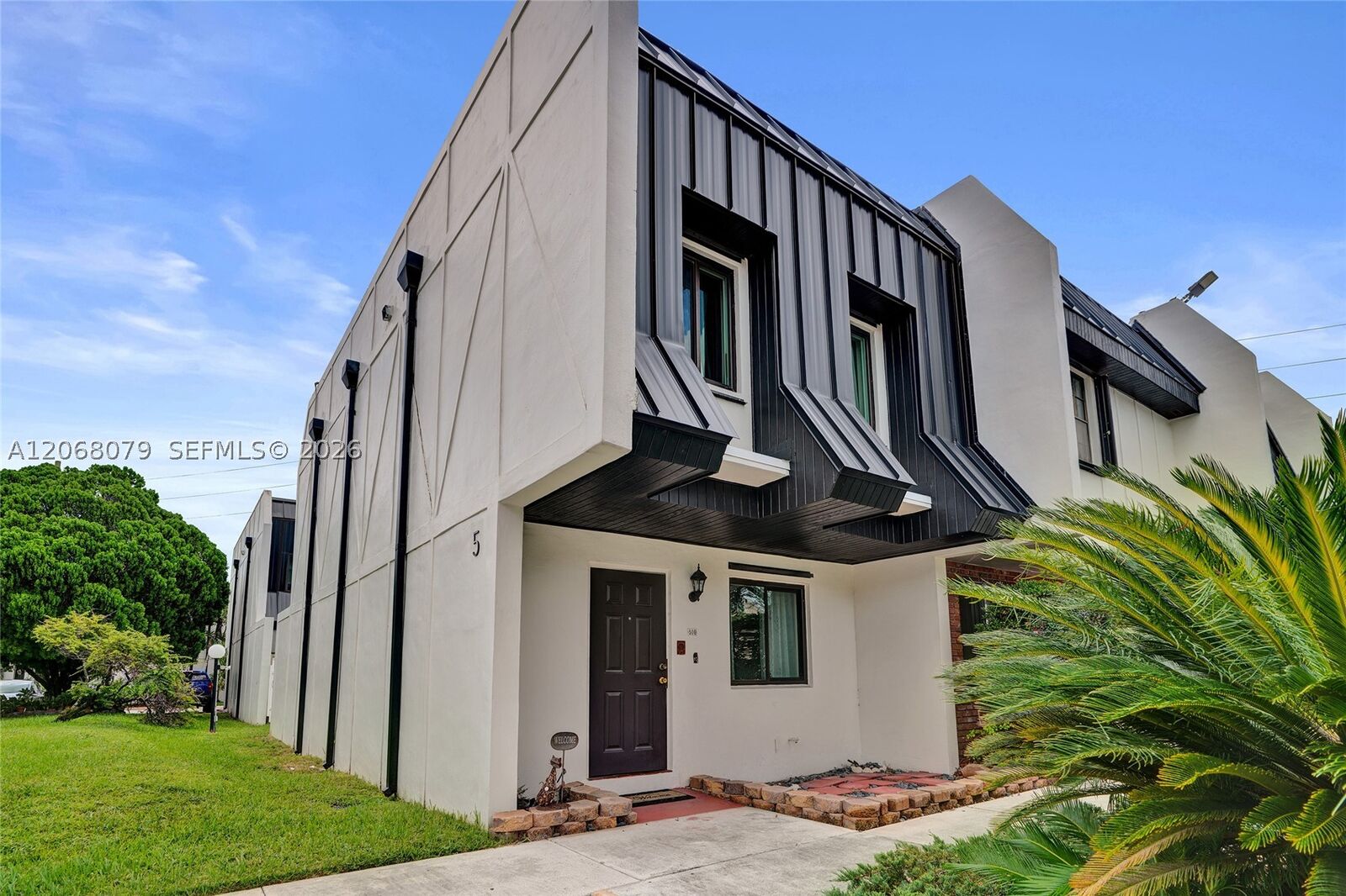 Property Photo:  5555 Ludlam Rd 46  FL 33155 