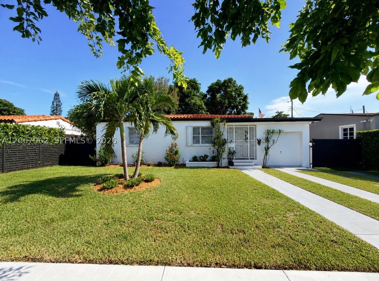 Property Photo: 4060 SW 6th St FL 33134