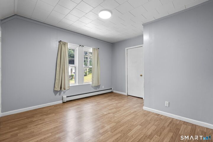 Property Photo:  44 Piedmont Street  CT 06706 