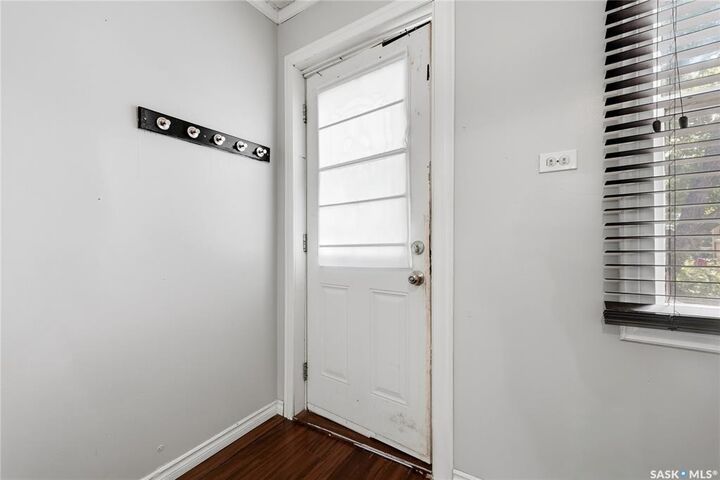 Property Photo:  558 Osler Street  SK S4R 1W1 