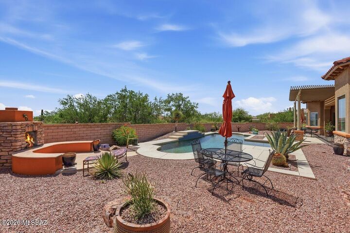 Property Photo:  5885 N Clear Brook Lane  AZ 85658 