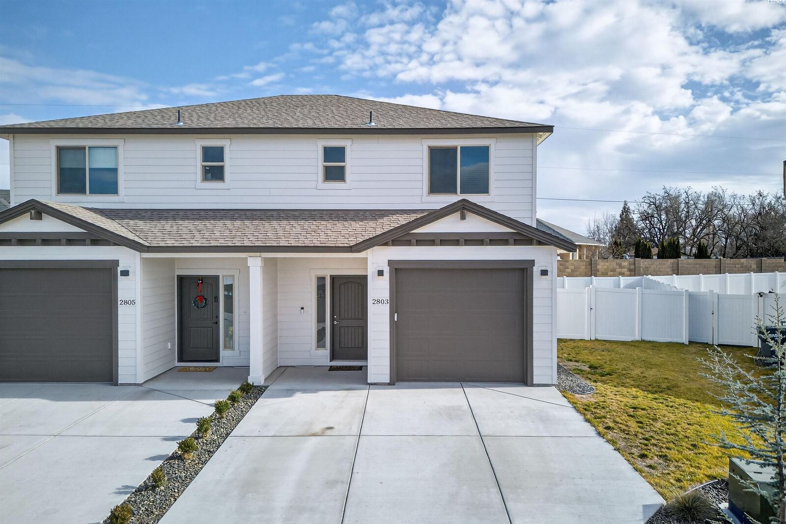 Property Photo:  2803 66th Pl  WA 99301 