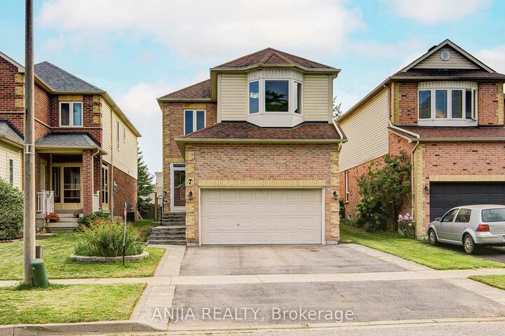 7 Allayden Drive — photo 1