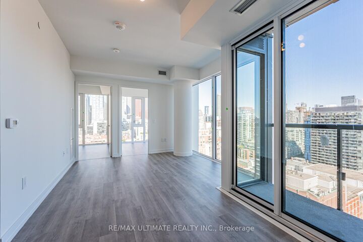 Property Photo: 158 Front Street East Street 2104 ON M5A 0K9
