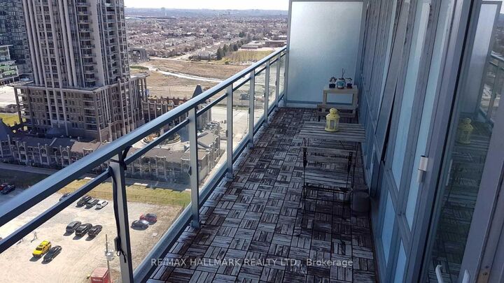 Property Photo:  365 Prince Of Wales Drive 1702  ON L5B 0G6 